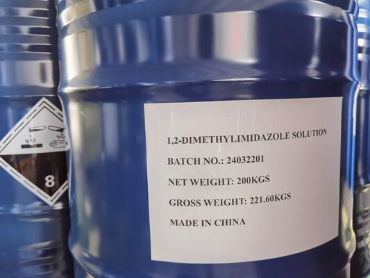 12,2-diméthylimidazole solution 70%